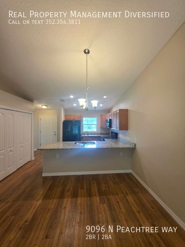 Building Photo - 9096 N Peachtree Way