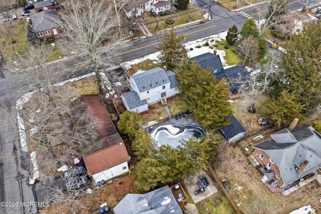 Building Photo - 416 Roosevelt Ave