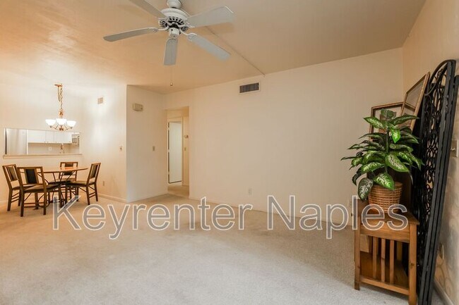 Building Photo - 1701 Courtyard Way