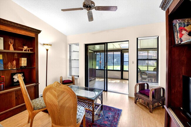 Building Photo - 10938 Roebelini Palm Ct