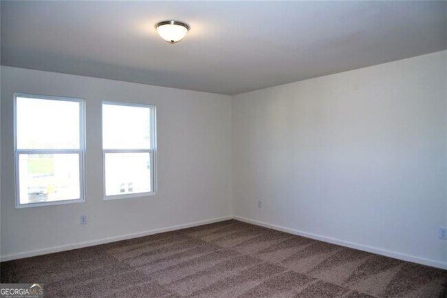 Building Photo - 4374 Kendrick Cir