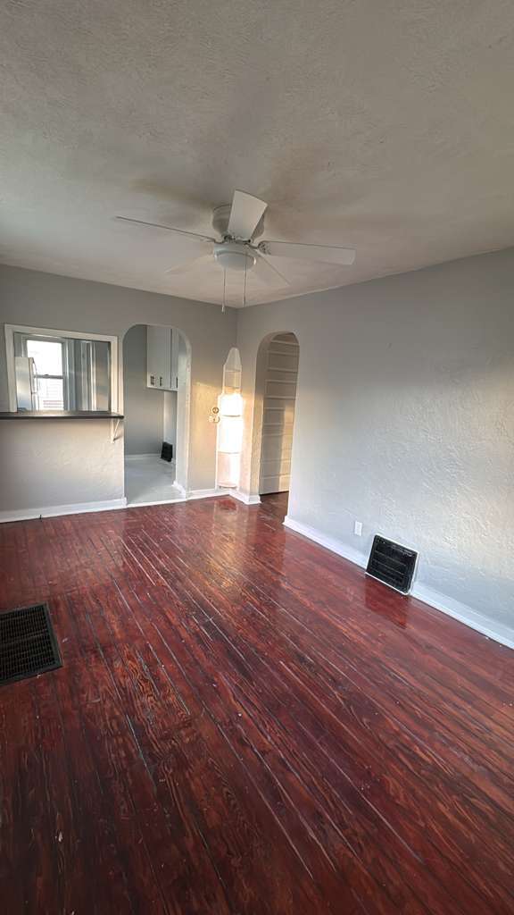 Building Photo - 1808 N Merrifield Ave