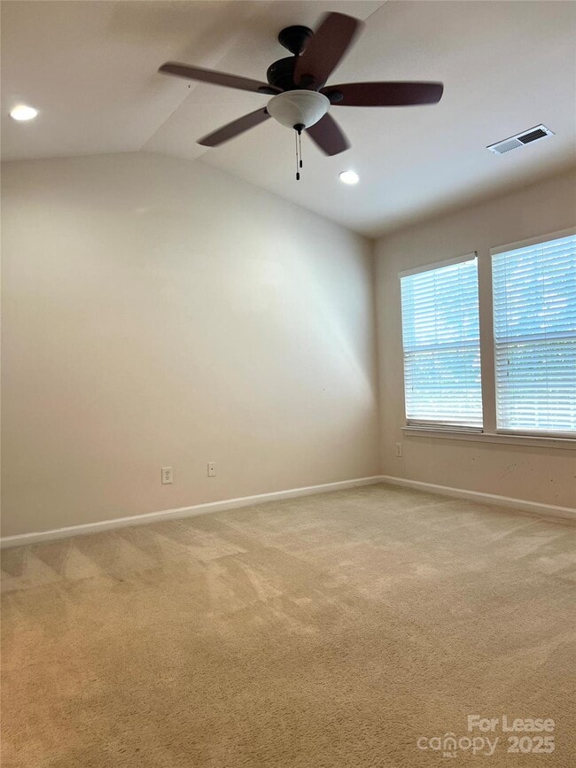 Building Photo - 15022 Northsprings Dr