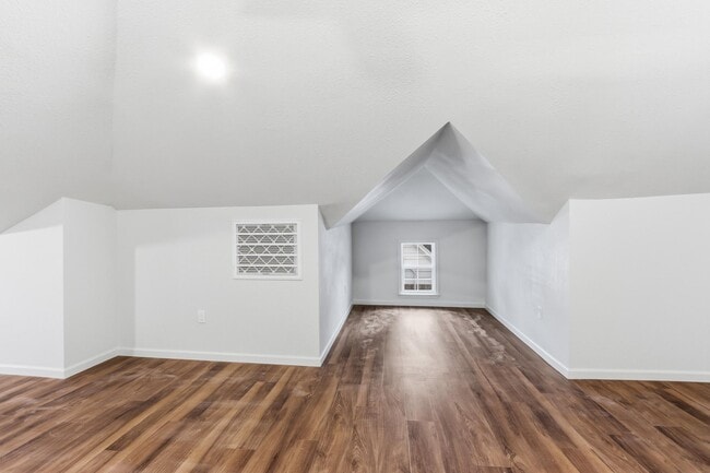 Building Photo - 69 N Tucker St