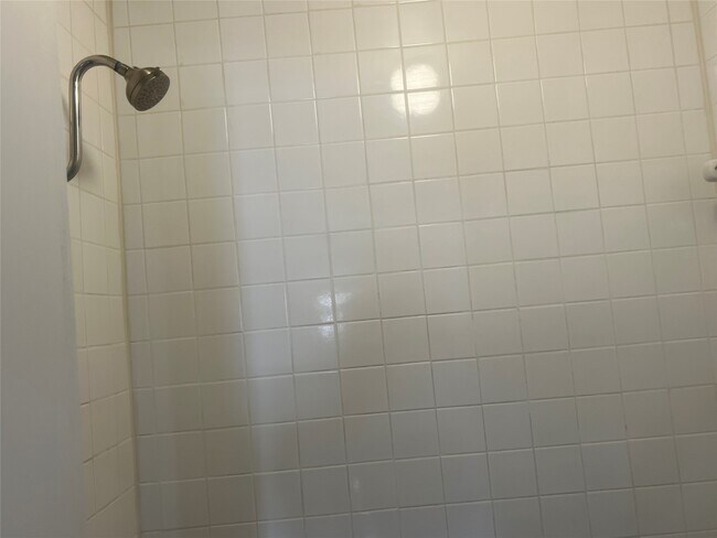 Building Photo - 6700 Richardson Rd