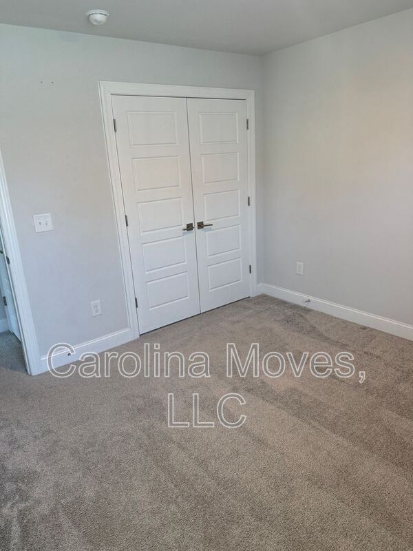 Building Photo - 2103 Greasby Ct