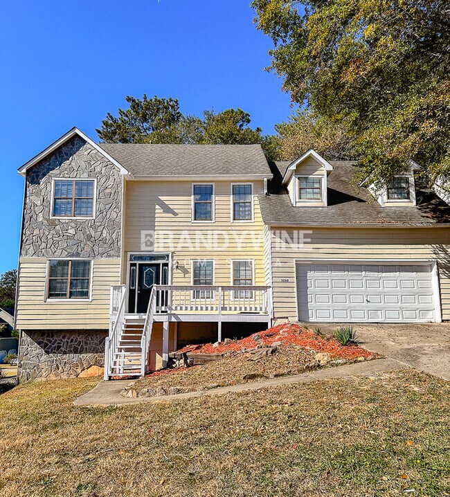 One month FREE RENT! 5260 Cascade Hills Cir SW Atlanta GA 30331