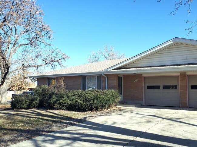 Primary Photo - 3260 Dudley St