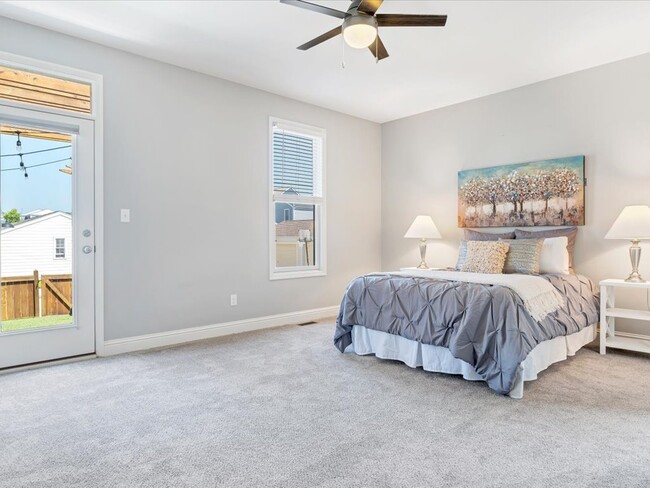 Building Photo - 3334 Simeon Bunker St