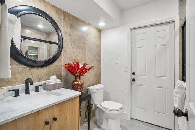 Building Photo - 1850 W Lake Brantley Rd