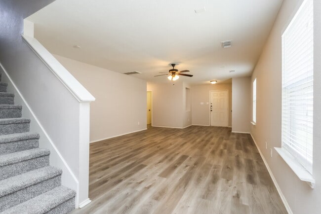 Building Photo - 11410 Flying Geese Ln