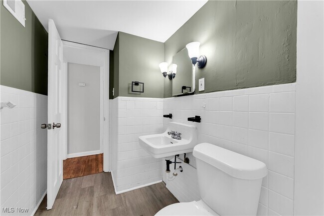 Building Photo - 251 E 200th St