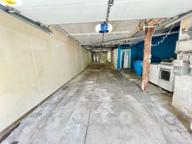 Building Photo - Prime North Beach 2Bed/1Bath with City Vie...