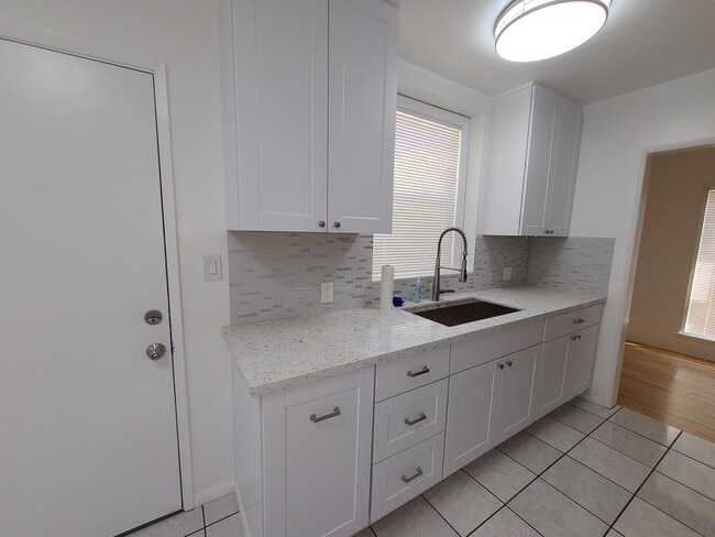 Kitchen - 2630 E 221st St