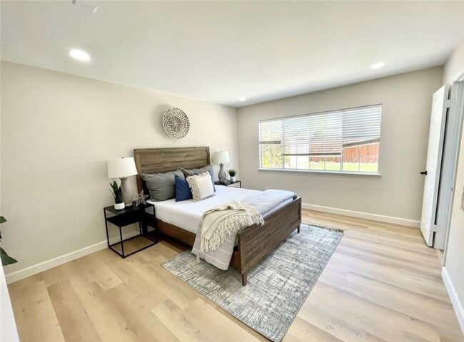 Building Photo - 2256 Rutgers Dr