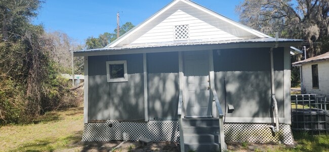 Building Photo - 301 E Bay St