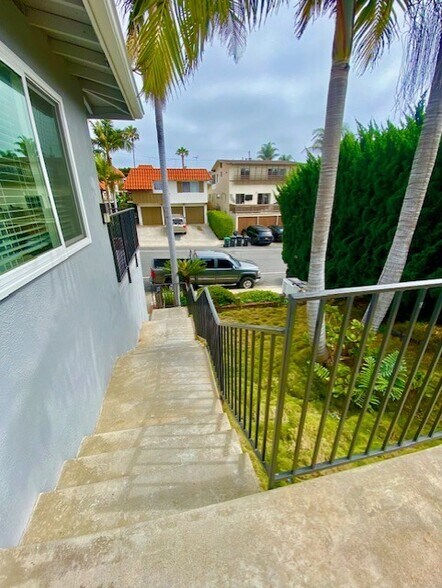 Building Photo - 226 Avenida Pelayo