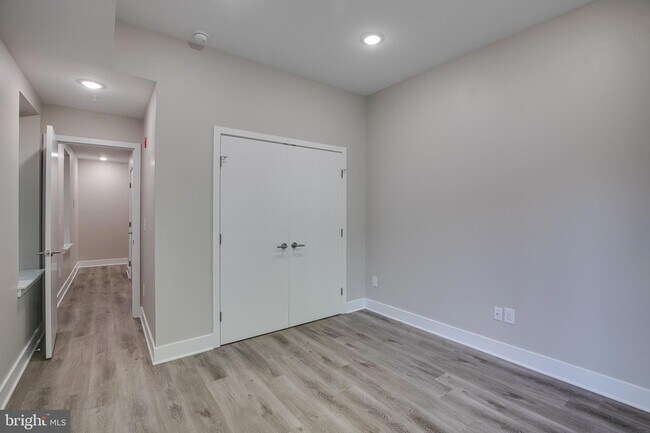 Building Photo - 2019 N College Ave