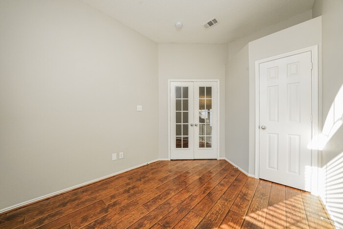 Building Photo - 1724 Green Terrace Dr