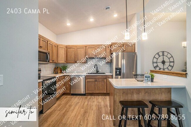 Building Photo - 2403 Cama Pl