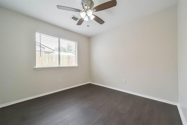 Building Photo - 7206 Gallant Glen Ln