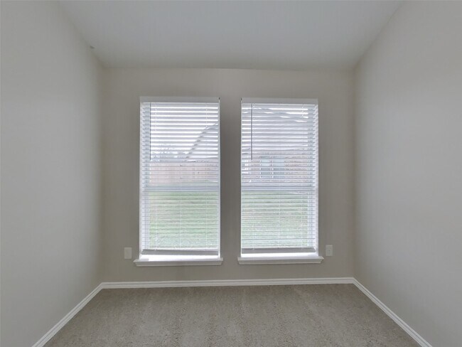 Building Photo - 8039 Branson Park Ln