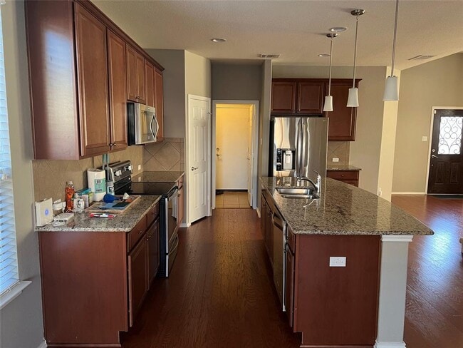 Building Photo - 16017 Hawthorne Heights Trail