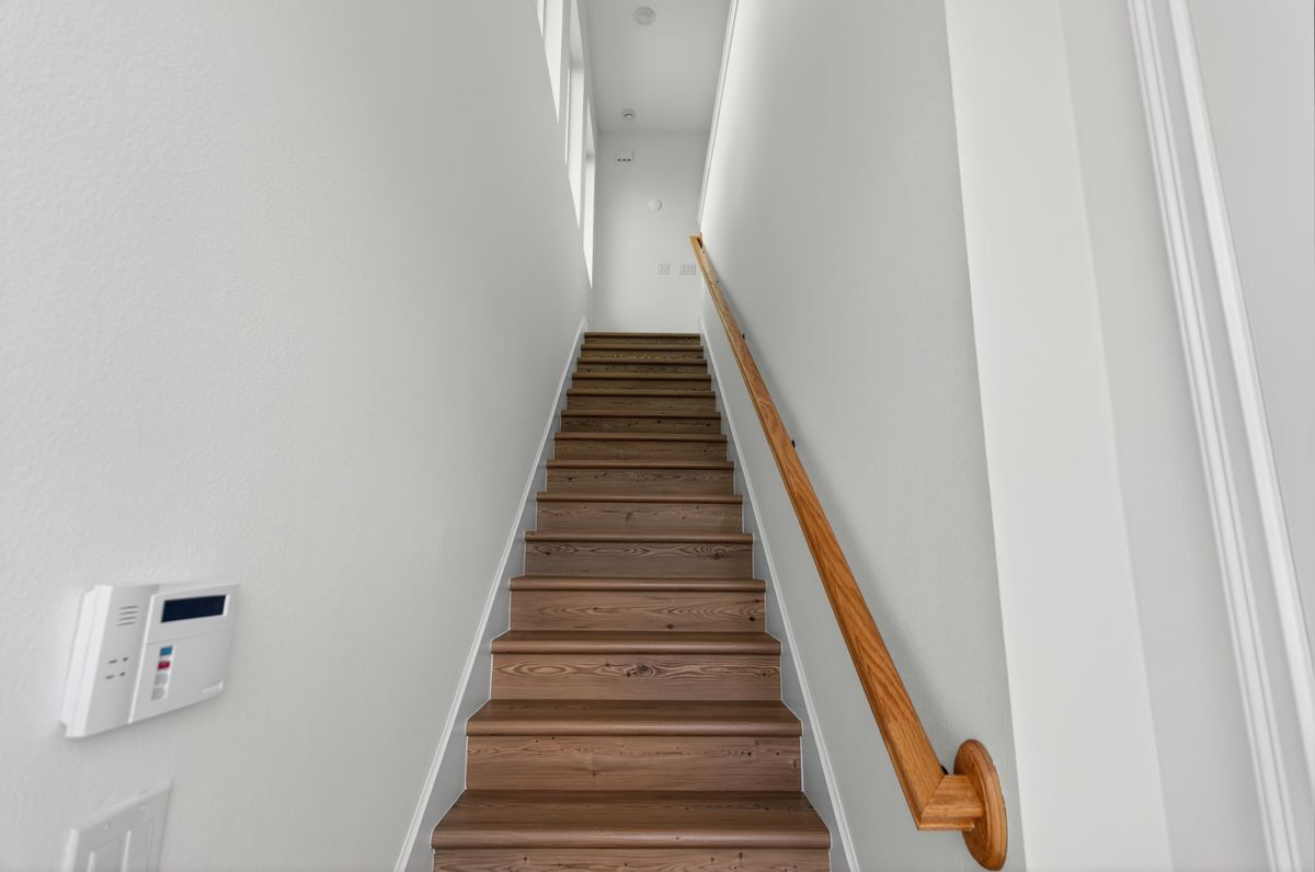 Building Photo - 2926 Sailhouse Dr