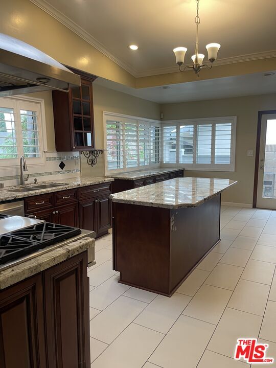 Building Photo - 4368 Fairway Dr