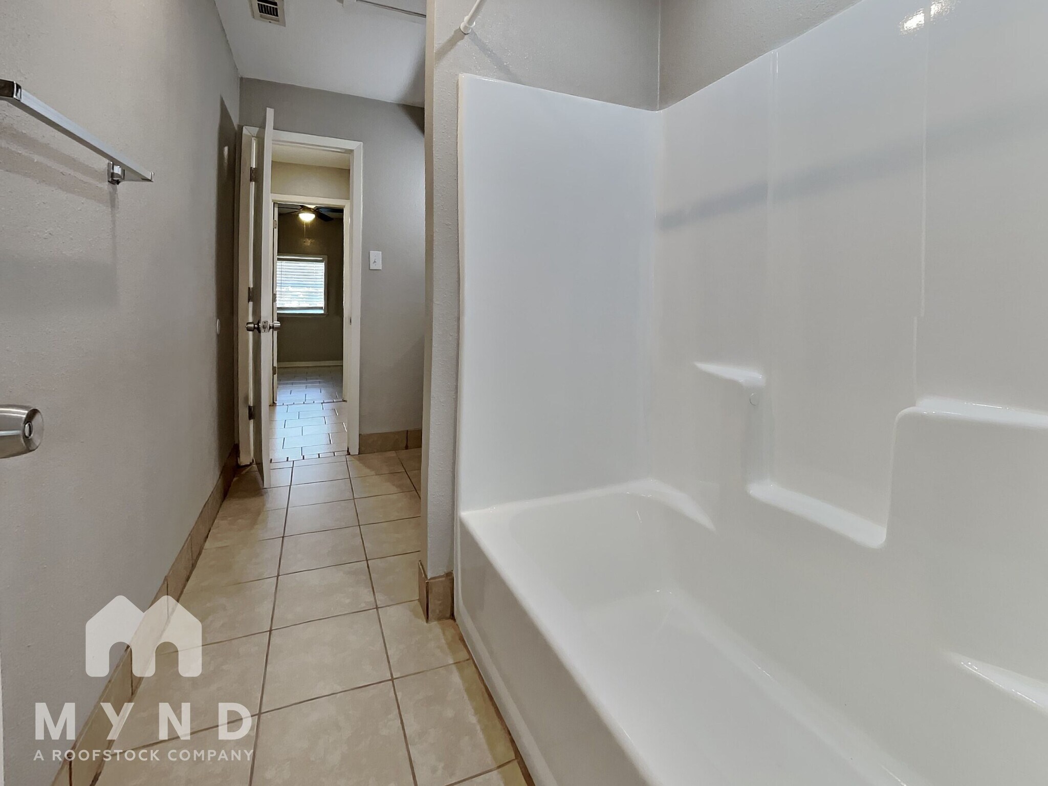 Building Photo - 1302 Cardinal Dr