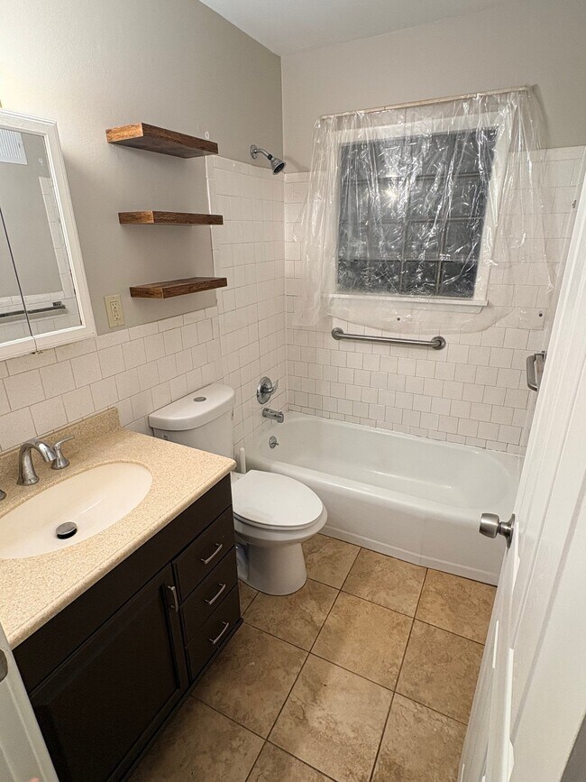 Building Photo - 10415 Antrim Dr