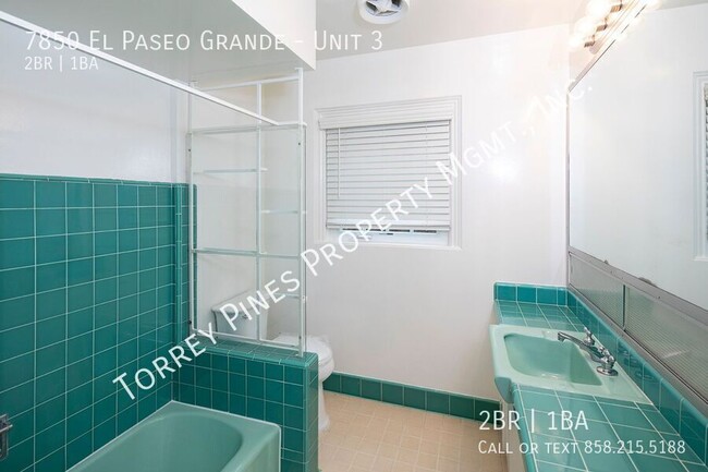 Building Photo - *WINTER MOVE-SPECIAL* 2 BR in La Jolla Sho...