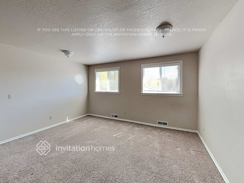Building Photo - 4807 72nd Dr NE