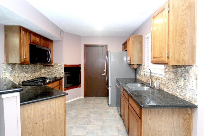 Building Photo - 3515 Woodmere Ln