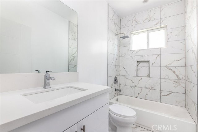 Building Photo - 11308 Miranda St