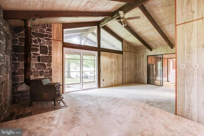 Building Photo - 8297 Squires Ln