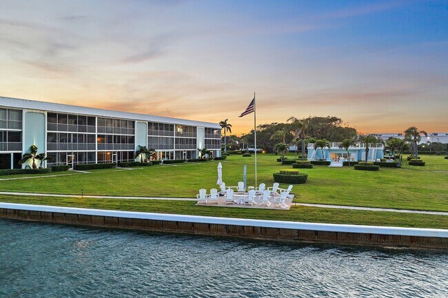 Building Photo - 100 Waterway Rd