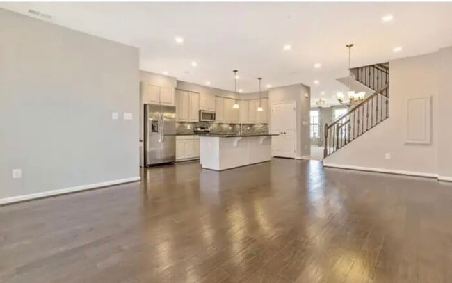 Building Photo - 6214 Margarita Way