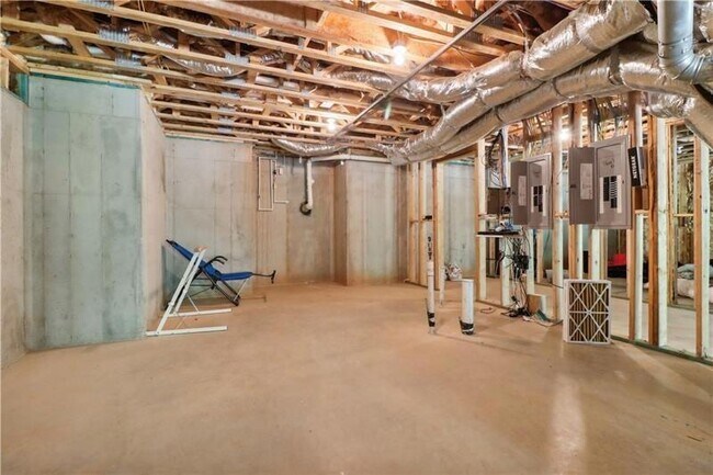 Building Photo - 211 Mount Vernon Hwy