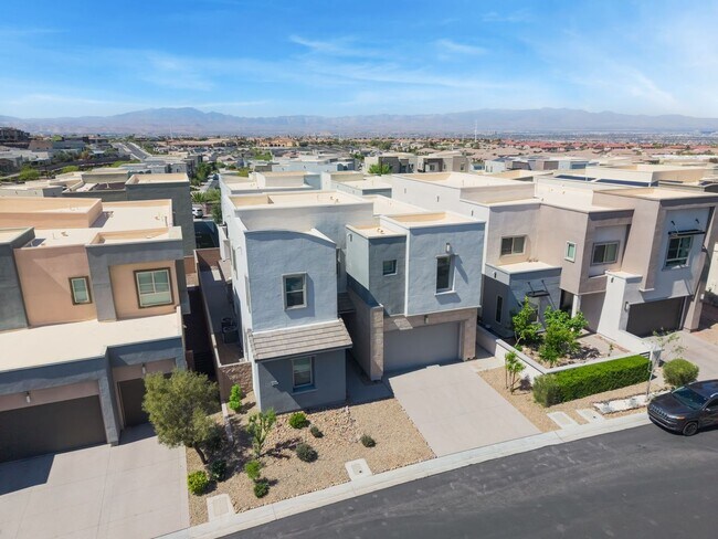 Building Photo - 813 Horizon Canyon Dr