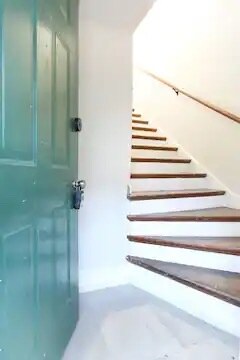 Building Photo - 1532 W Huisache Ave