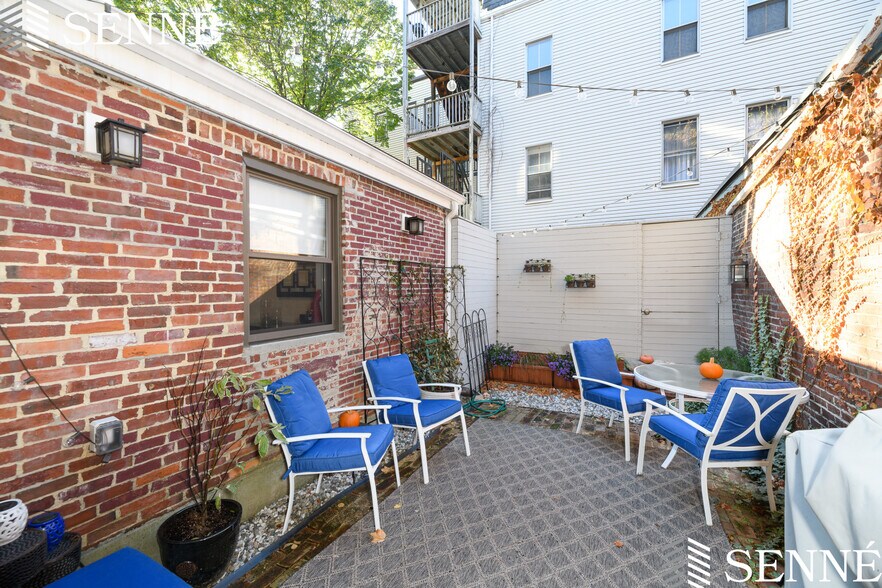 Building Photo - 87 3rd St