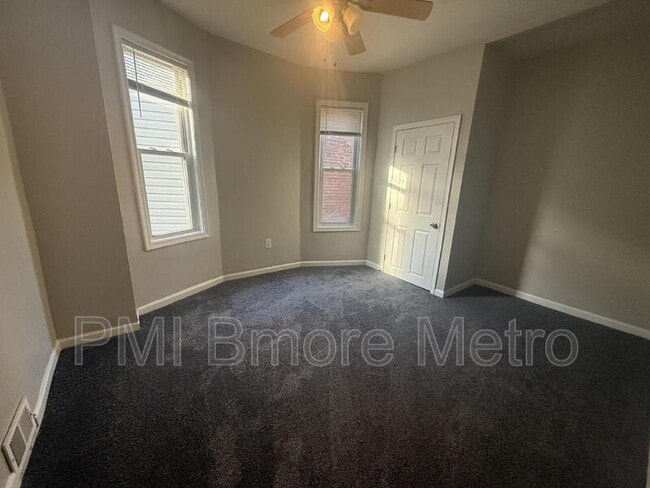 Building Photo - 5205 Craig Ave