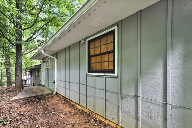 Building Photo - 4371 Springwood Terrace