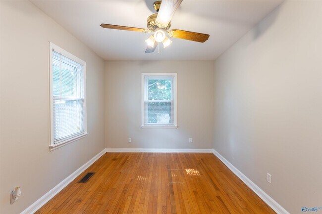 Building Photo - 425 Arthur St NW