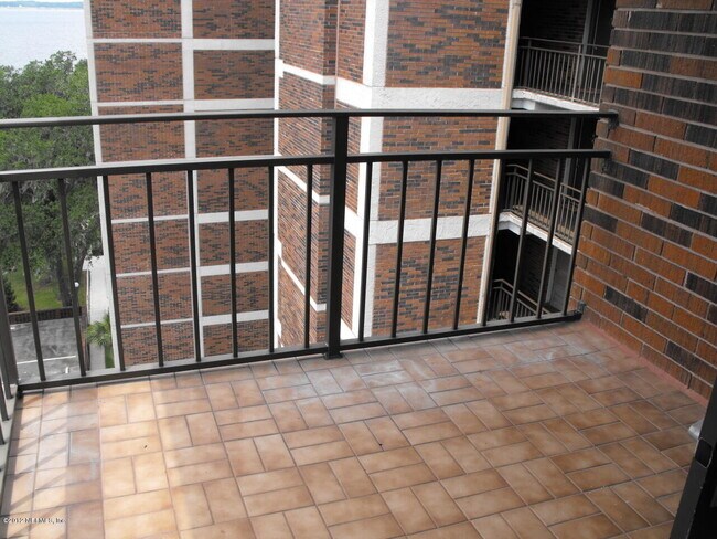 Building Photo - 6000 San Jose Blvd