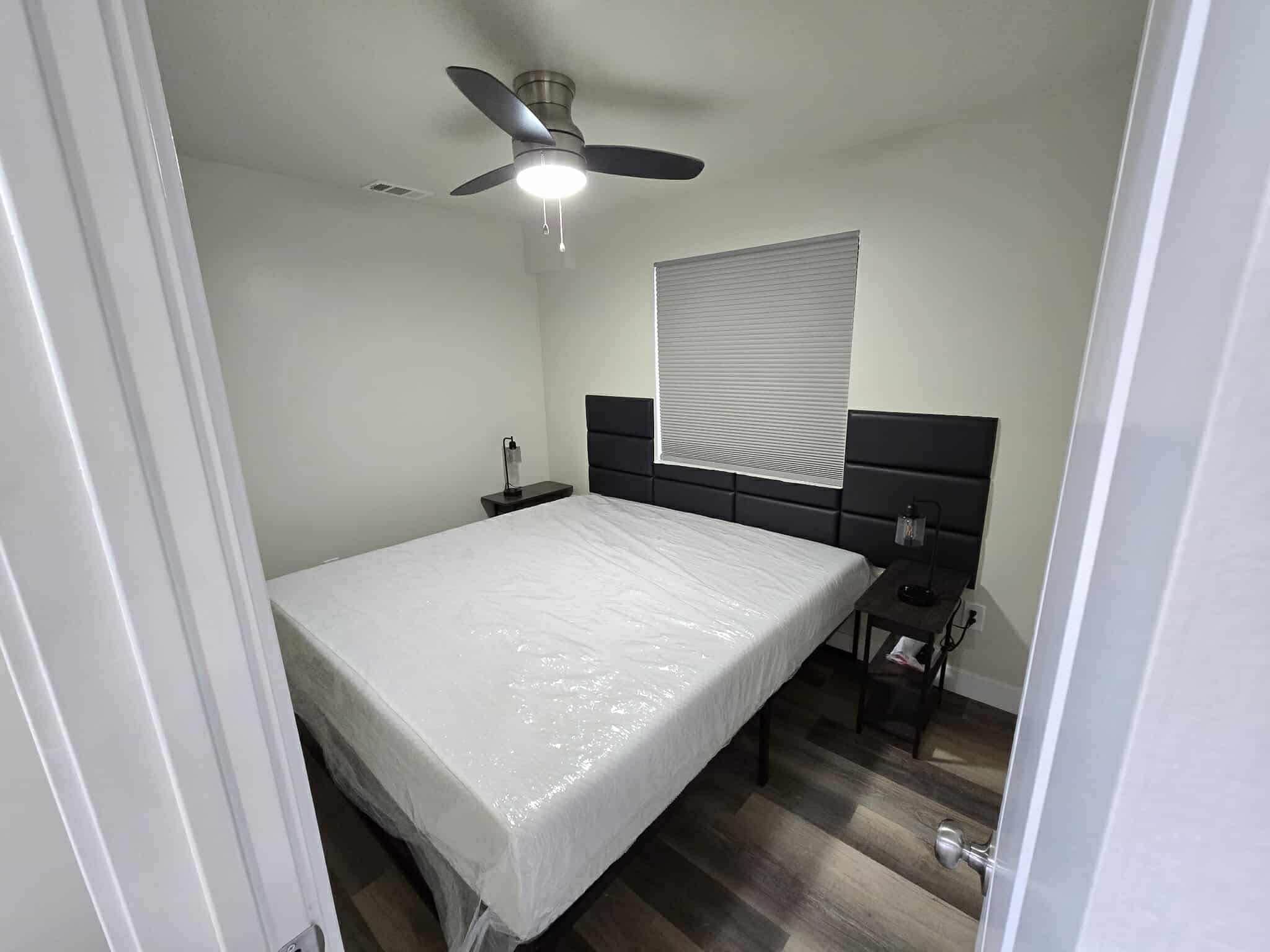 Building Photo - 4762 Voltaire St