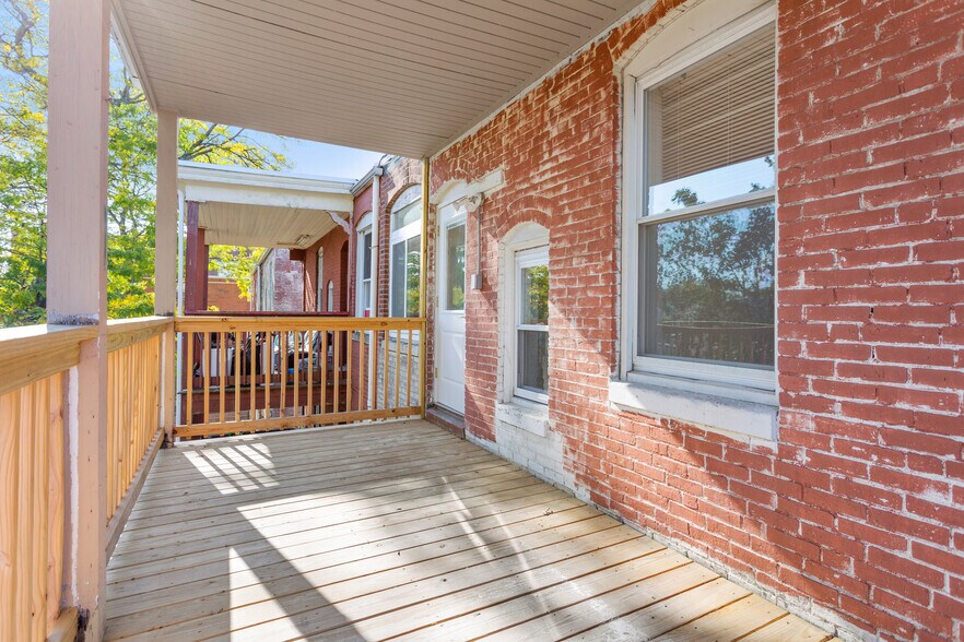 Building Photo - 510 Talbot Ave