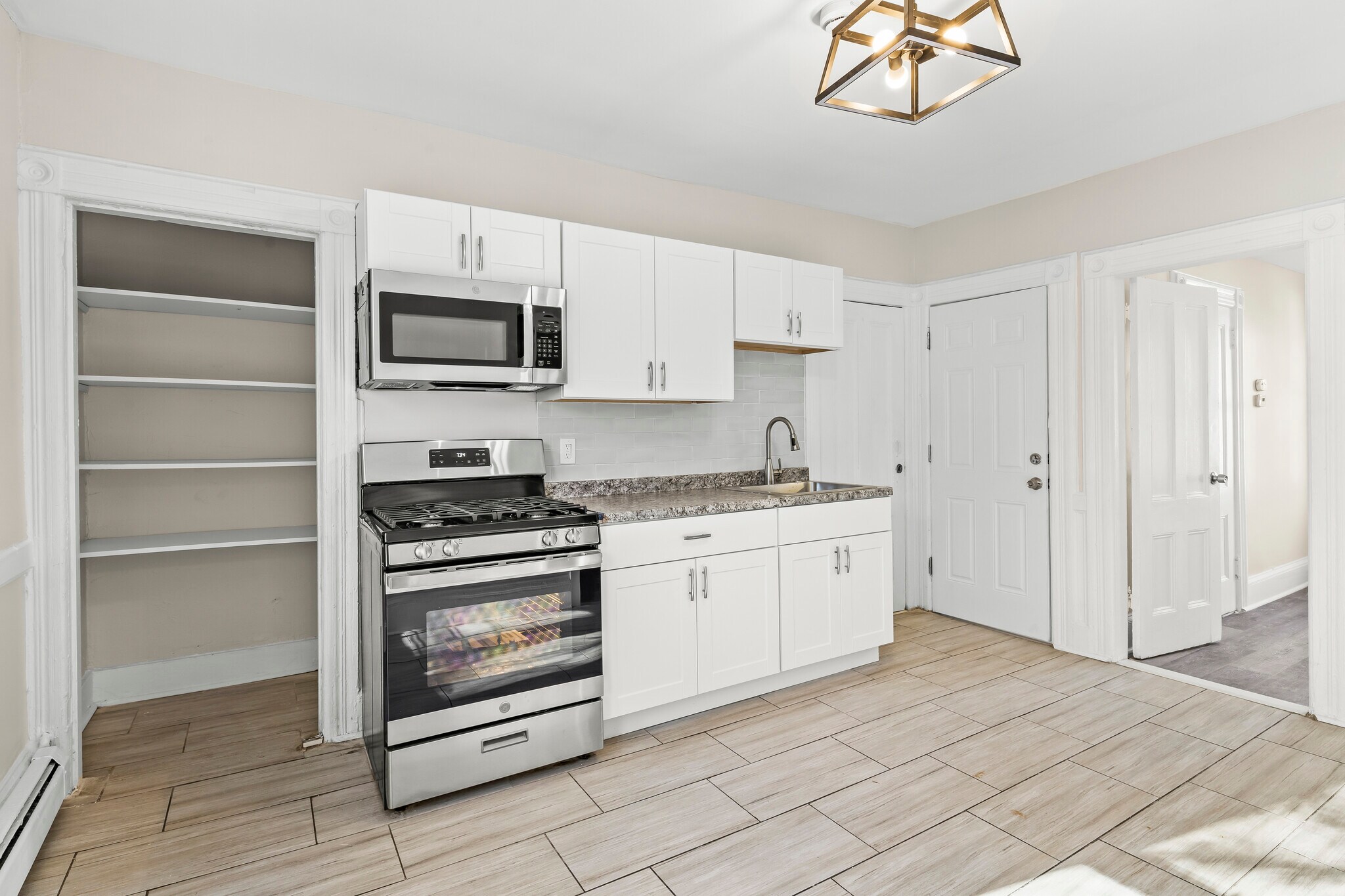 Building Photo - 202 N 1st St