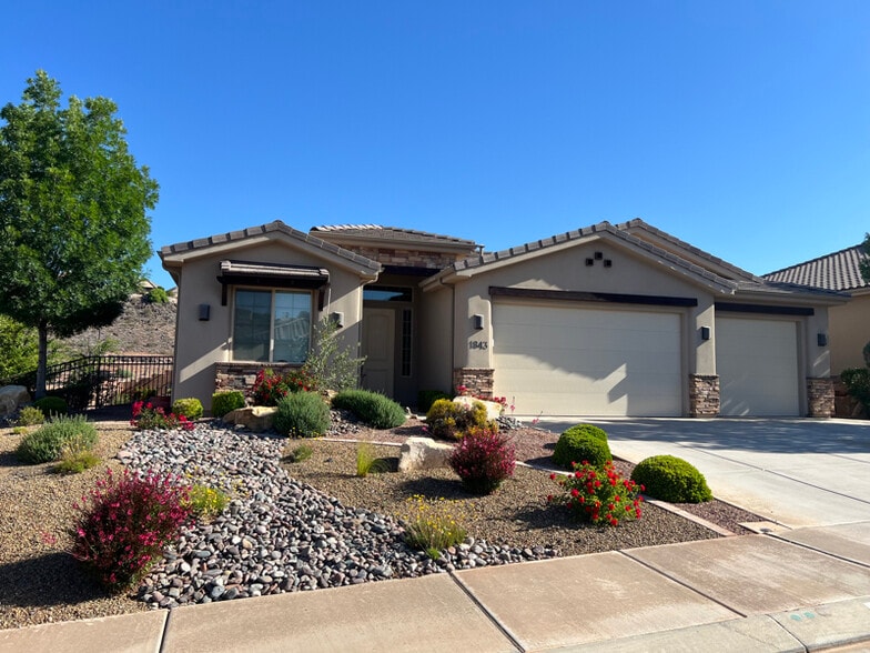 Building Photo - 1843 E 1220 S St